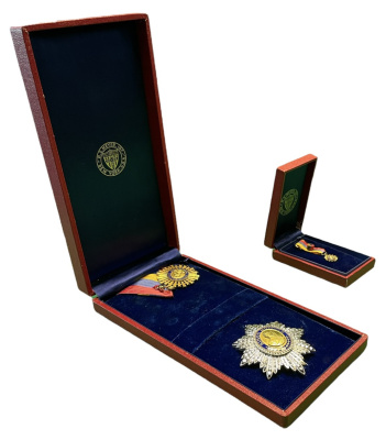 Венесуэла орден Освободителя (также называется орден бюст Боливара), звезда, шейная медаль и фрачник 2-4-2-30