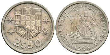 Португалия 2,5 эскудо 1968 парусник KM 590 медно-никель 4147-628