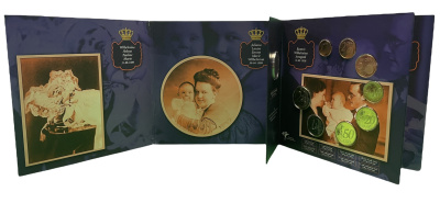 Нидерланды евронабор из 8 монет + медаль 2003 на рождение принцессы Катарины Амалии 7 декабря 2003 UNC 7-6-1-12