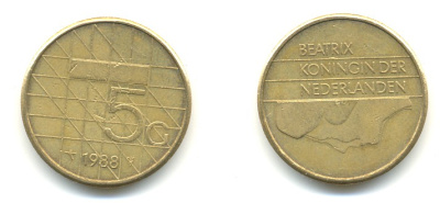 Нидерланды 5 гульденов 1988 Беатрикс (1980-2013) KM 210 никель плакированный бронзой 84-1025