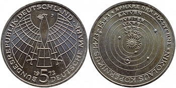 ФРГ 5 марок 1973 J, 500 лет со дня рождения Николая Коперника KM 136, J. 411 серебро UNC 1520-1244