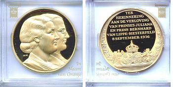 НИДЕРЛАНДЫ МЕДАЛЬ ND 8 СЕНТЯБРЯ 1936 ГОДА ПОМОЛВКА ПРИНЦЕССЫ ЮЛИАНЫ И БЕРНХАРДА бронза, позолота PROOF 5-3-1-90
