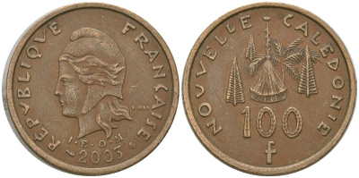 Французская Новая Каледония 100 франков 2003 хижина среди сосен и пальм, (IEOM) KM 15, Schoen 16, Lec 139g никель латунь 4149-333