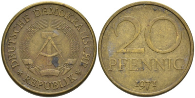 ГДР 20 пфеннигов 1971 А KM 11 латунь 4571-635