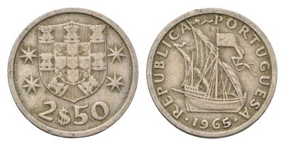 Португалия 2,5 эскудо 1965 парусник KM 590 медно-никель 4708-353