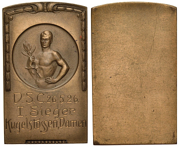 ГЕРМАНИЯ ПЛАКЕТКА 1926 ПОБЕДИТЕЛЬНИЦЕ В ЖЕНСКИЙ СОРЕВНОВАНИЯХ, 46*27 мм, 22,7 гр бронза 1082-10-13