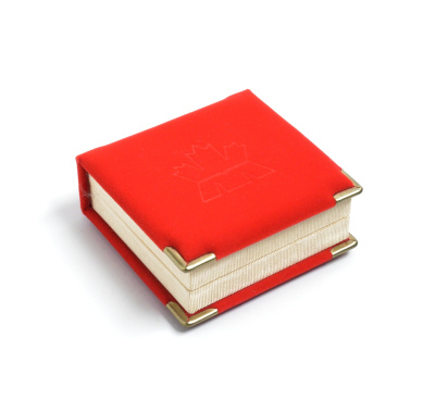 Канада 15 долларов 2003 Лунный календарь, год Барана, золотая вставка, в оригинальной коробке с сертификатом KM 481 серебро PROOF 4-3-3-27