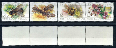 СССР набор из 4 марок (5, 10, 20 и 35 копеек) 1989 Пчеловодство - трутень, рабочие пчелы, рабочая пчела, матка и рабочие пчелы Загорский 6002, 6003, 6004 и 6005    марка с оригинальным клеем, без следов наклейки (чистая) 8707-5-1-2