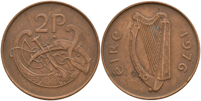 Ирландия 2 пенсов 1976 Виньетка в виде стилизованной птицы из второй библии Карла II Лысого KM 21 бронза 4140-241