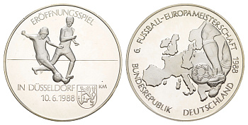 ФРГ медаль посвященная Чемпионату Европы 1988 - "Открытие Чемпиона Европы 10 июня 1988 в Дюссельдорфе (матч ФРГ-Италия)" 1988 диаметр 39 мм, вес 23,5 гр серебро PROOF 11-319-41
