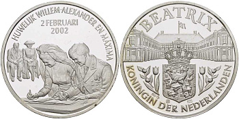 НИДЕРЛАНДЫ МЕДАЛЬ 2002 КОРОЛЕВА БЕАТРИКС, 2 ФЕВРАЛЯ 2002 ГОДА БРАКОСОЧЕТАНИЕ ВИЛЛЕМА-АЛЕКСАНДРА И МАКСИМЫ, ДИАМЕТР 38,5 ММ., ВЕС 22,12 ГР. серебро PROOF 1076-8-14