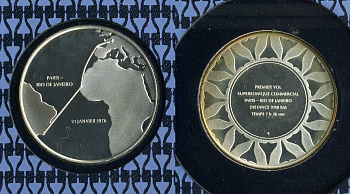 Франция медаль 1976 В ЧЕСТЬ ПЕРВОГО ПЕРЕЛЕТА КОНКОРДА ПО МАРШРУТУ ПАРИЖ - РИО-ДЕ-ЖЕНЕЙРО, буклет, марки, спецгашение  серебро  PROOF  8-1-05-14