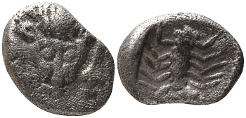 Древняя Греция, Кария, Миласа гемиобол 450 - 400 гг. до н.э. голова льва / скорпион, 0,49 гр SNG Kayhan 934-938 серебро 1073-9-96