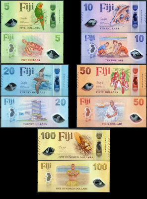 Фиджи лот из 5 банкнот ND (2026) 5, 10, 20, 50 и 100 долларов Pick 125, 126, 127, 128, 129  пластик  UNC (пресс) 451-300-2