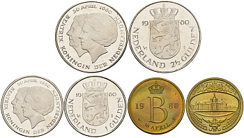 Нидерланды набор из 2 монет + жетон монетного двора 1980 30 апреля 1980 + коробка  медно-никель  UNC 5-6-1-25