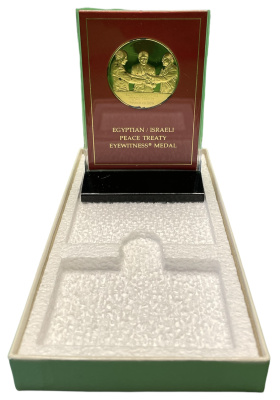 США медаль 1979 на заключение мирного договора между Израилем и Египтом 26 марта 1979 года, Франклинминт, позолота 24 карата на стерлинговом серебре серебро PROOF 00-00