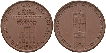 Германия, Росток медаль "Культурно-исторический музей Ростока" 1973 фарфоровая мануфактура в Мейсене, вес 12,25 гр, диаметр 42 мм фарфор 11-151-35