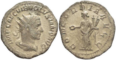 Римская Империя антониниан 251 - 253 Волузиан, IMP CAE C VIB VOLVSIANO AVG, бюст императора / CONCORDIA AVGG, Конкордия, Рим RIC 167 серебро 1073-15-82