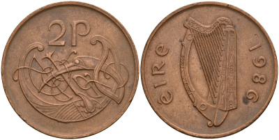 Ирландия 2 пенсов 1986 Виньетка в виде стилизованной птицы из второй библии Карла II Лысого KM 21 бронза 4140-311