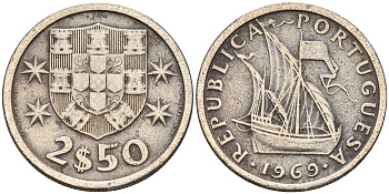 Португалия 2,5 эскудо 1969 парусник KM 590 медно-никель    4160-1212