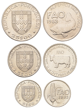 Португалия набор из 3 монет (2,5, 5 и 25 эскудо) 1983 FAO KM 617, 618, 619 медно-никель  UNC  M83-12